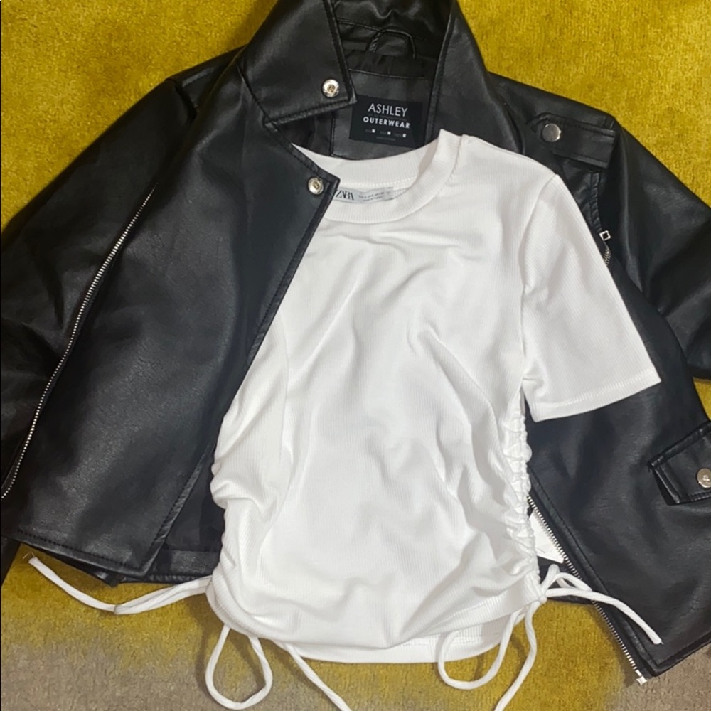 Zara Ruched Ribbed White Top - Picture 2 of 2